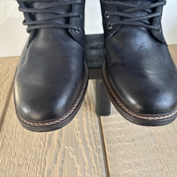 Bull Boxer Men’s Black Leather Boots with Signature Swoosh - Picture 16 of 16